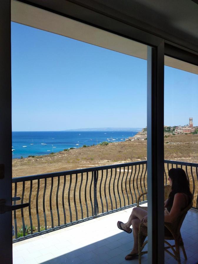 B&B Aquila Reale Portopalo Di Capo Passero エクステリア 写真