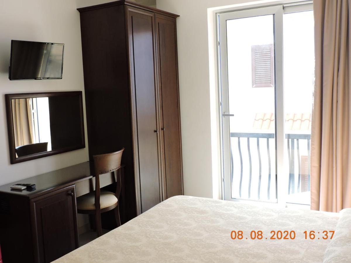 B&B Aquila Reale Portopalo Di Capo Passero エクステリア 写真