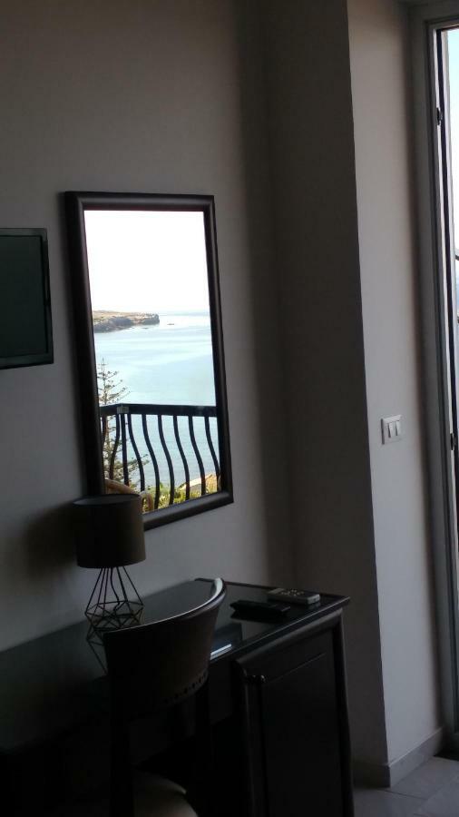 B&B Aquila Reale Portopalo Di Capo Passero エクステリア 写真